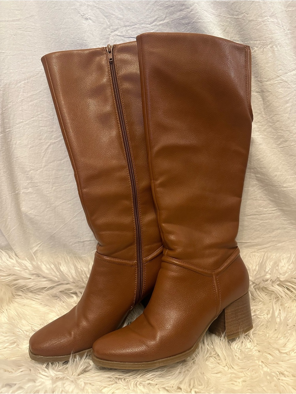 Baretraps Talia Brown Knee High Boots 7.5 M Block Heel Riding Boots